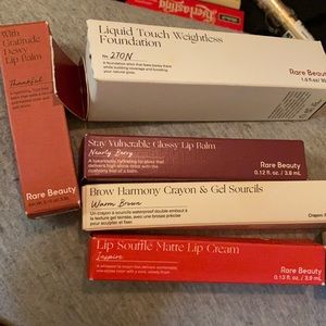 Selena Gomez Rare Beauty set